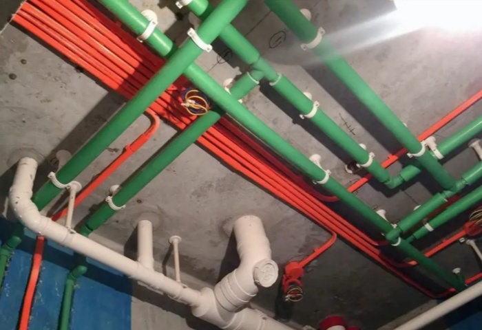 老房裝修水電需要全改嗎？—— 青島東方家園裝飾為您解答